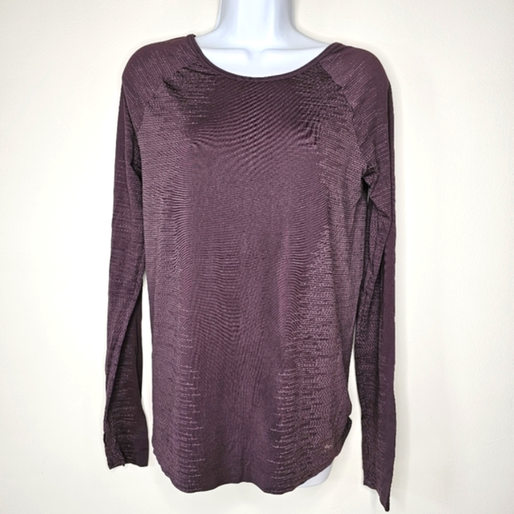 UNDER ARMOR Dry-Fit Plum Yoga Top Workout Gym Running Shirt